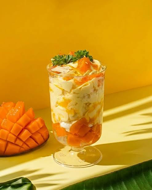 Mango Delight Sundae in Gujranwala